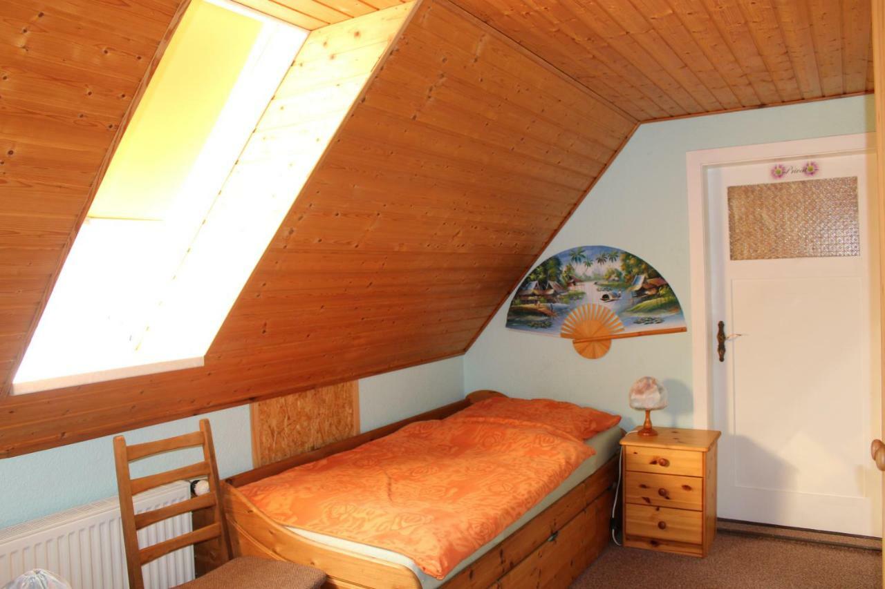 Ferienwohnung "An Der St. Ludmila" Crostwitz Bagian luar foto