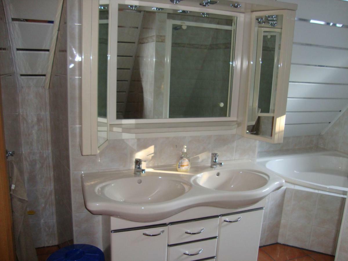 Ferienwohnung "An Der St. Ludmila" Crostwitz Bagian luar foto