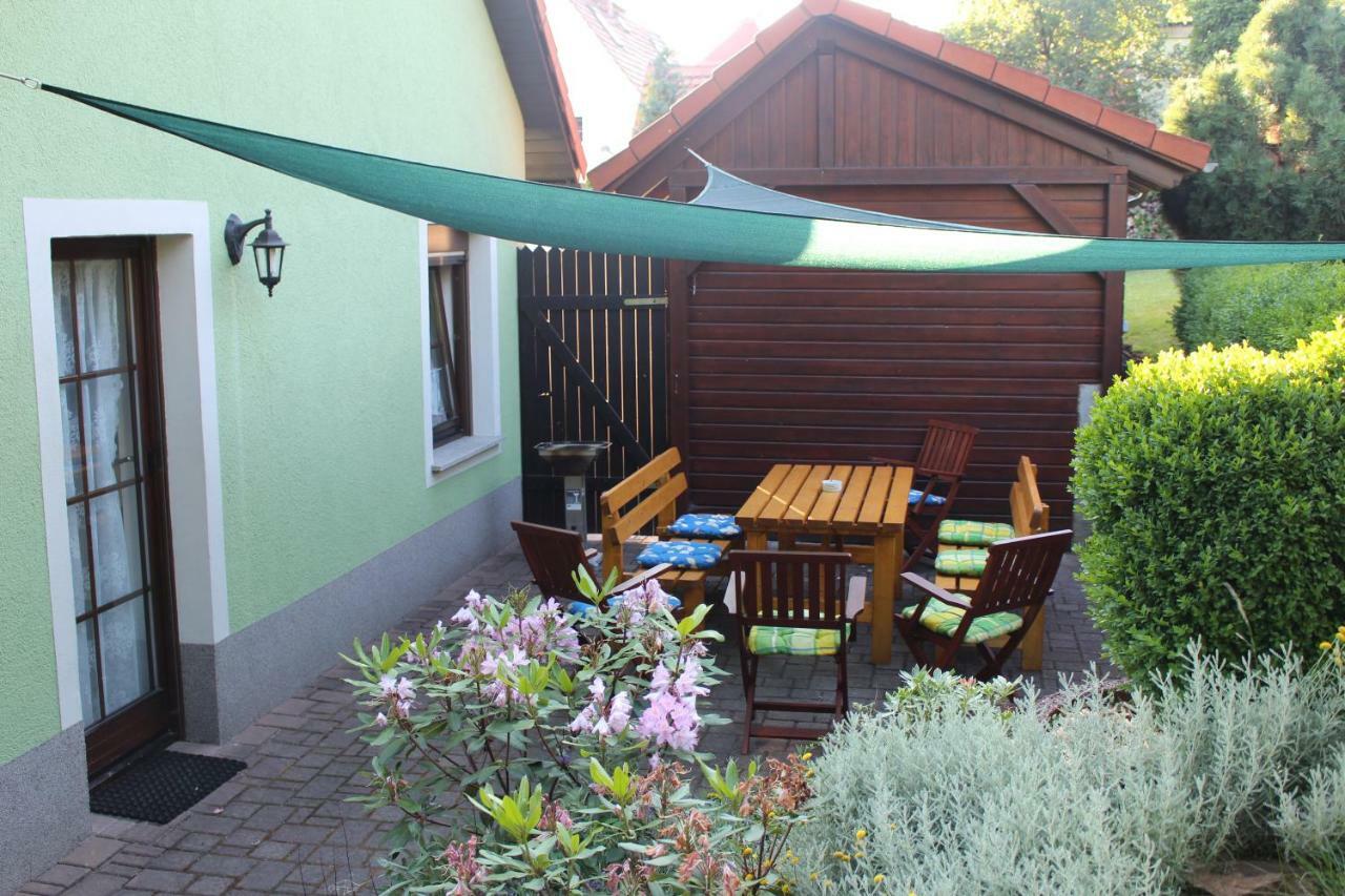 Ferienwohnung "An Der St. Ludmila" Crostwitz Bagian luar foto